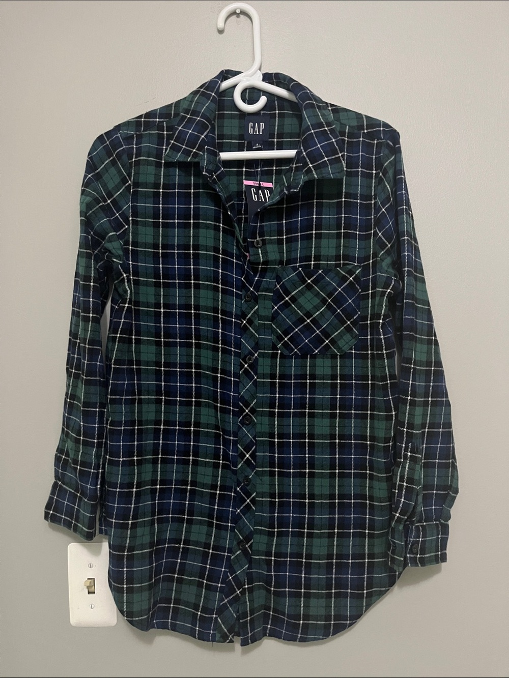 GAP Green & Navy Plaid Button-Down Shirt